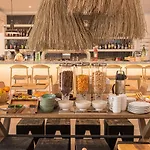 巴尔图酒店