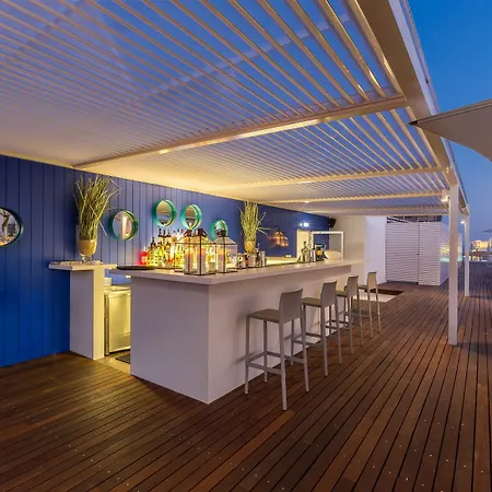 巴尔图酒店 酒店