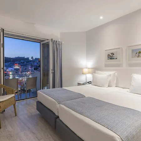 酒店 巴尔图酒店 3*