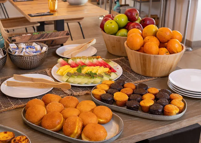 巴尔图酒店 3* 阿尔布费拉